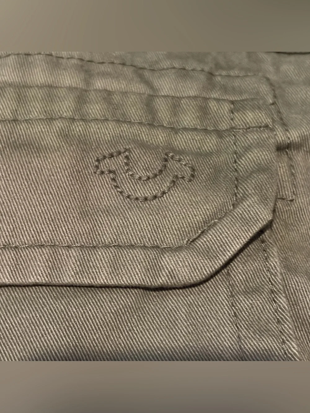 True Religion Men's Cargo Relaxed Fit Green Shorts Size 34 Fits 32x12 **READ